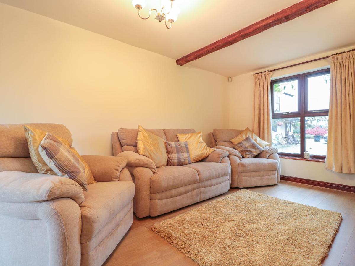 Berrys Place Farm Cottage Gloucester Exterior photo